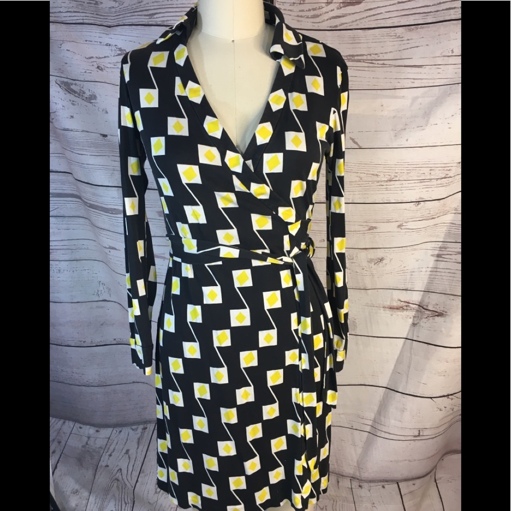 DVF EUC WRAP GEO PRINT DRESS